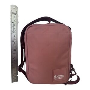 Lululemon Easy Access Crossbody Bag 1.5L Brier Rose Pink Travel Pouch